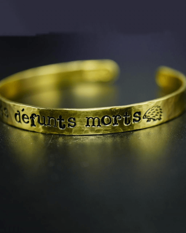Embourbe tes défunts morts 
